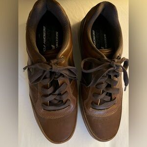 Skechers Men’s Brown Lace-Up Casual Sneakers..Never Worn..